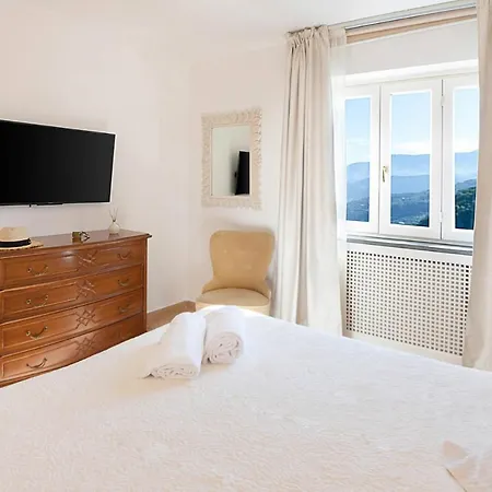 Pietraluna * Sorrento