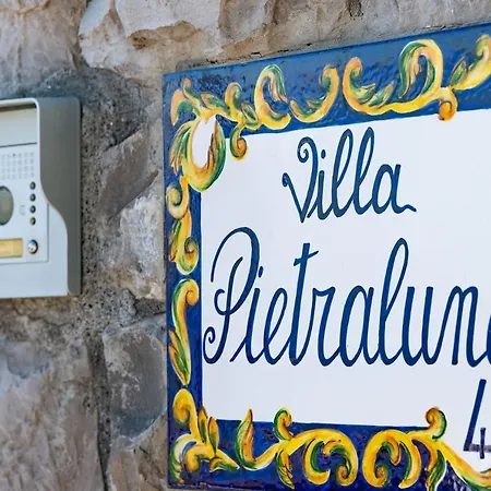 ヴィラ Pietraluna *